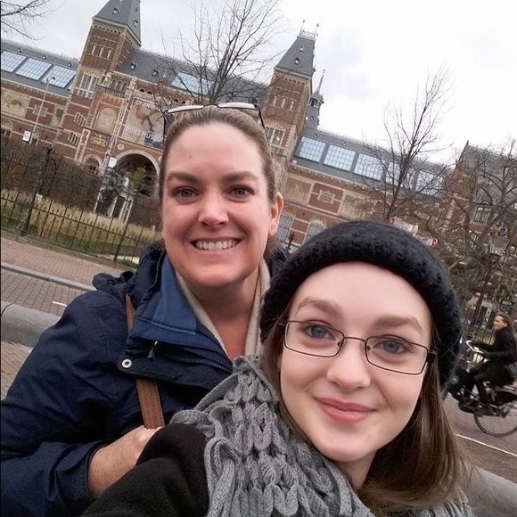 Meet your Posher, Katie - Picture 1 of 1